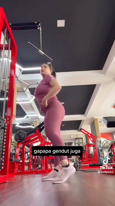 SRI AYU TARISA TIK TOK HOT