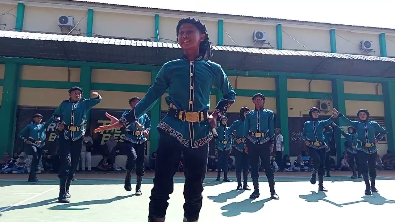 VARIASI FORMASI, MTsN 1 TULUNGAGUNG LKBB KSATRIA JANAKA 2025!!