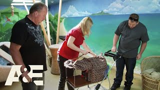 Storage Wars: Fancy Cat Carrier (S4 Flashback) | A&E