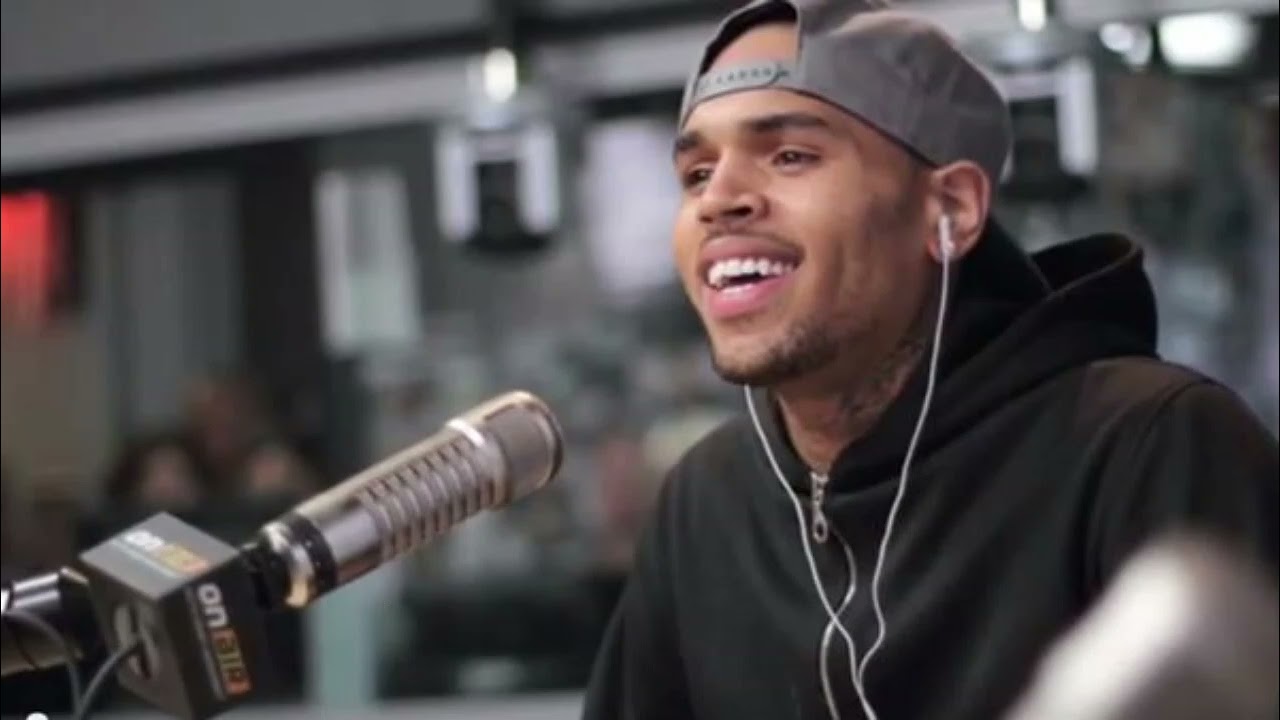 Chris Brown - "Body Don’t Lie" (lyrics)