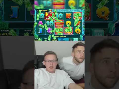 Денежный краб дает деньги Исаичу и Додепову!  #isaich #исаич
