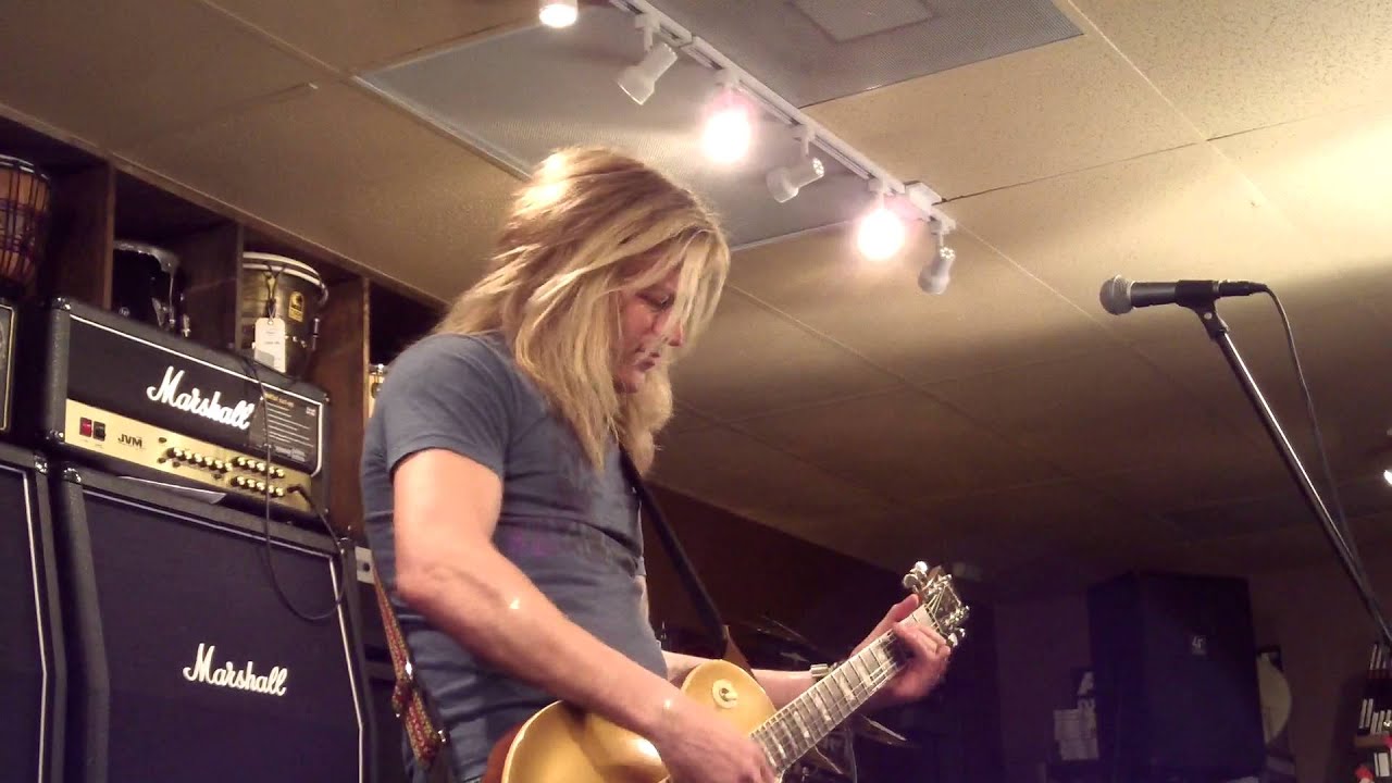 DOUG ALDRICH ROCKING A TUNE MARSHALL CLINIC  GODPS MUSIC 12/19/2013