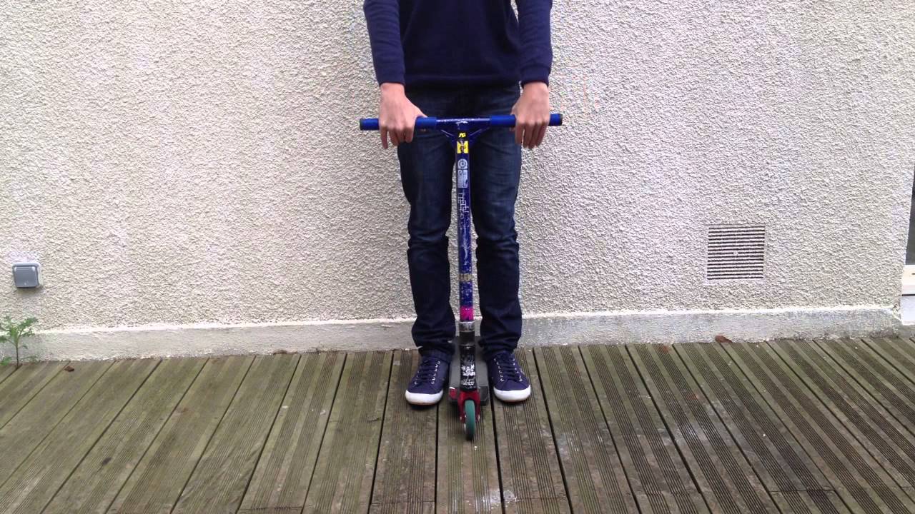 Faire Un Backflip En Trottinette Freestyle Figures Freestyle Apprendre La Trottinette Freestyle Youtube