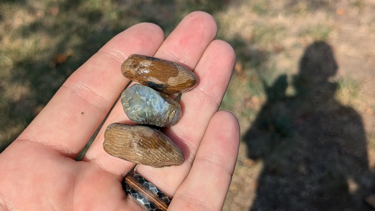 Carving a Beautiful Gem from an Agate Found at the River!!