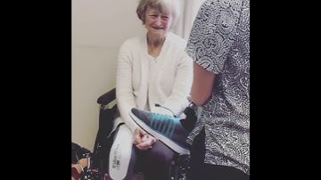 Amputee gets her new leg