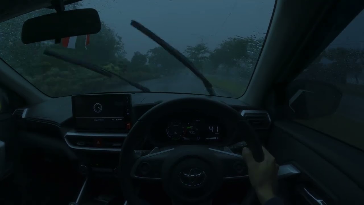 Driving in heavy rain - relieve stress and anxiety