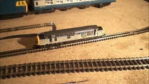 Graham Farish Class 37 DCC Conversion