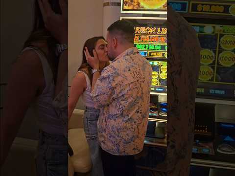 I couldn't stop myself from crying.... #slots #vegas #casino
