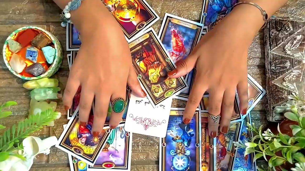 برج الثور 🔮  مصير العلاقة الثلاثية الفترة القادمة هل يختارك ام يختار الطرف الثالث !!!