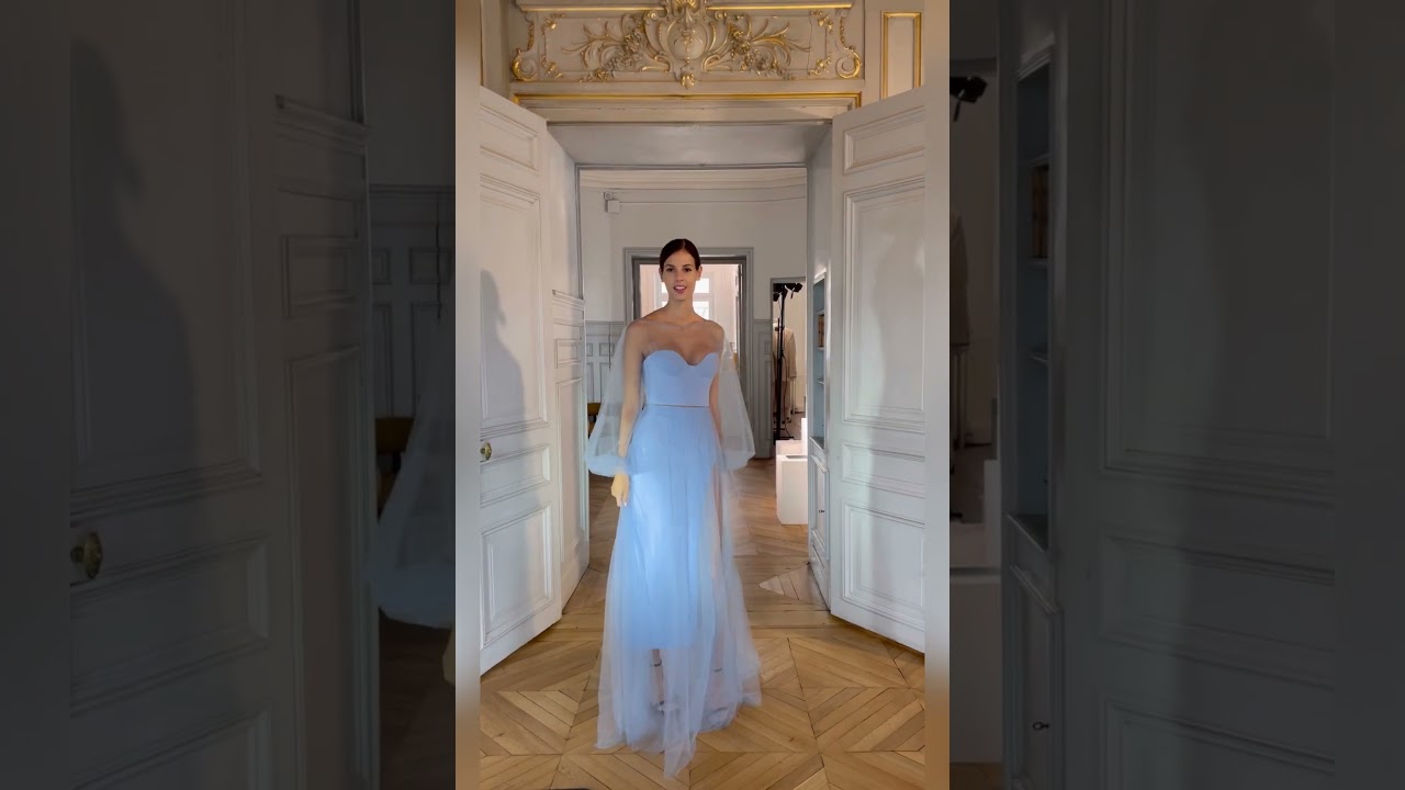 Luxury Parisian Showroom