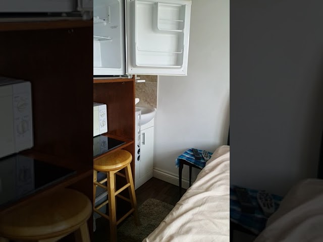 Video 1: Double bed for single lodger