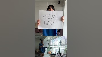 2 easy visual hooks to capture attention! ✋ #visualhook #ugctips #hookideas #contentideas