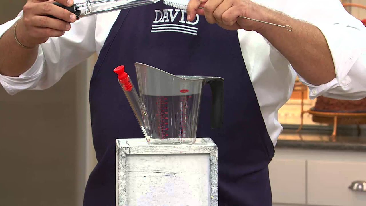 OXO Good Grips Angled Turkey Baster and 4 Cup Fat Separator with David Venable