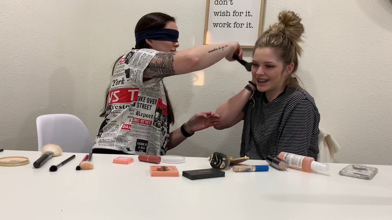 doing my sisters makeup blindfolded - YouTube