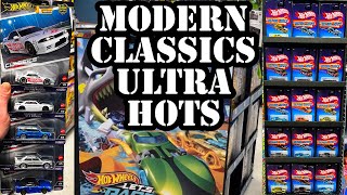 NEW DISPLAYS OF 2025 HOT WHEELS AT TOYS’R’US AND WALMART! MODERN CLASSICS R32 R33 SKYLINE GTR HUNT