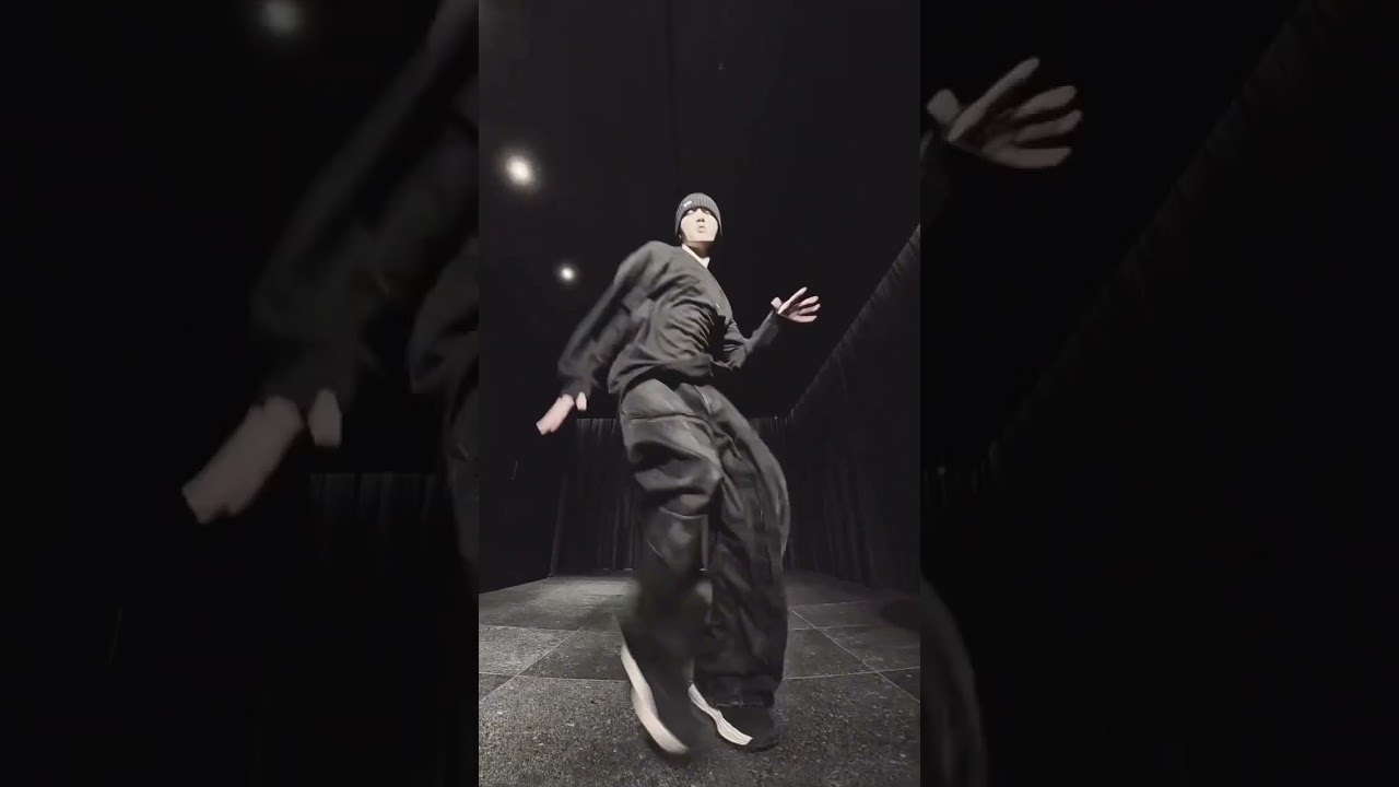Jungkook of BTS impresses ARMY with swag moves | GMA Integrated