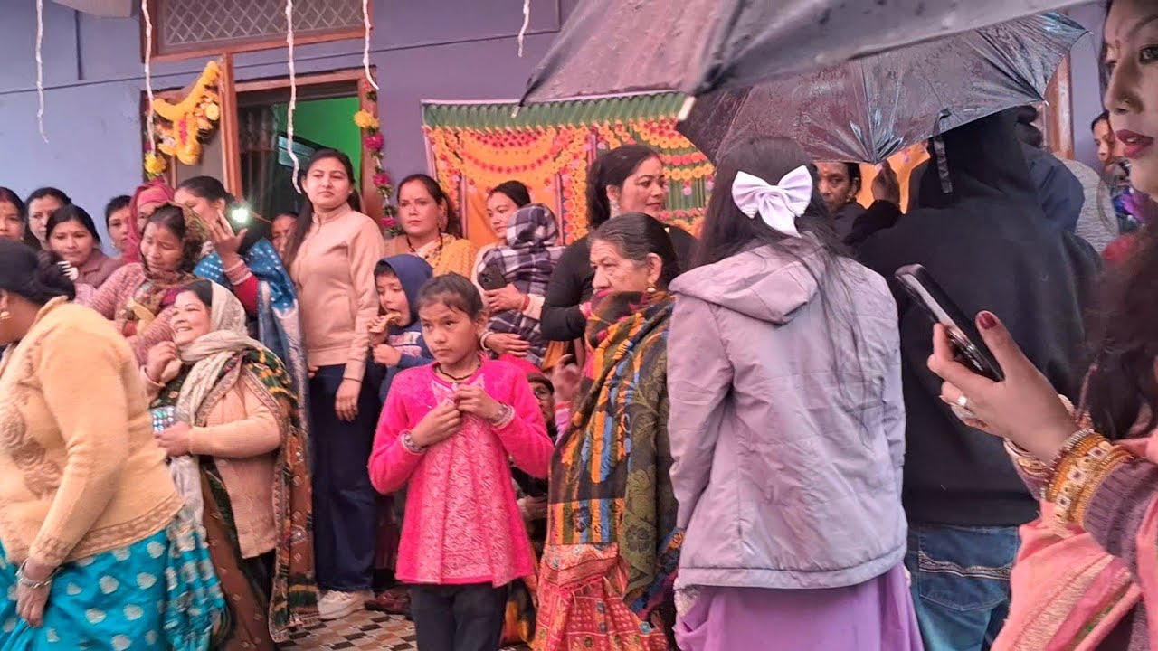 Anuj Ke janeu main barish ki Entry 