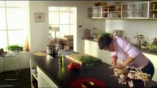 Sacla' TV Advert - 2008 Resimi