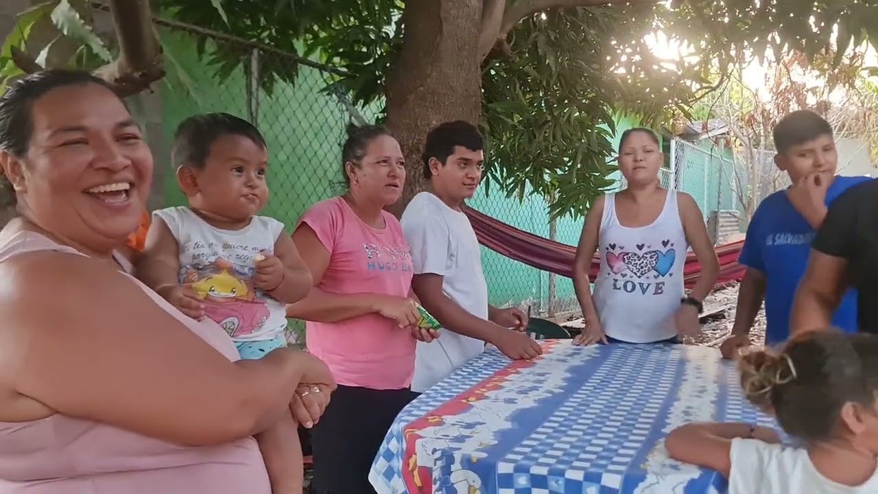 Quien creen q se queda sin agarrar nada 🤭 vean como caen en agarrar las cosas ☺