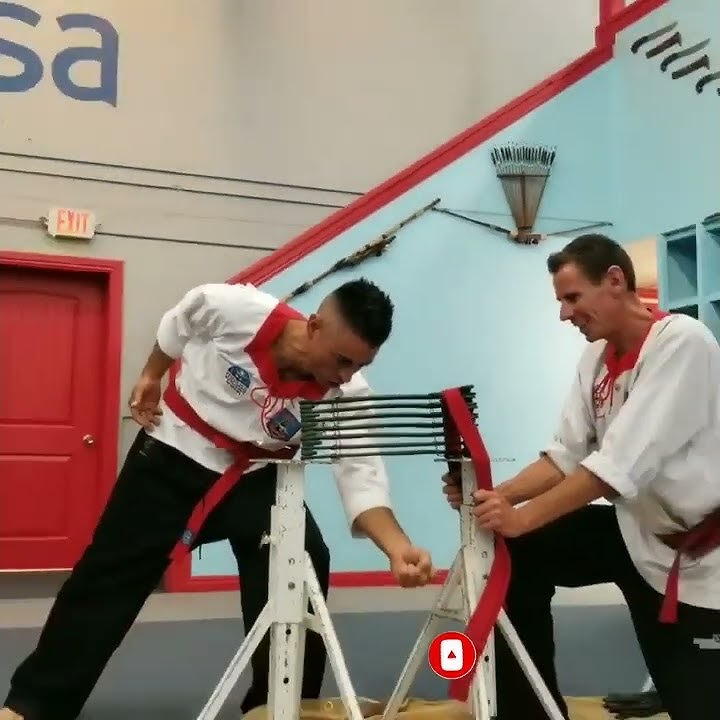 Pencak Silat MP USA Atraksi Menghancurkan Besi !