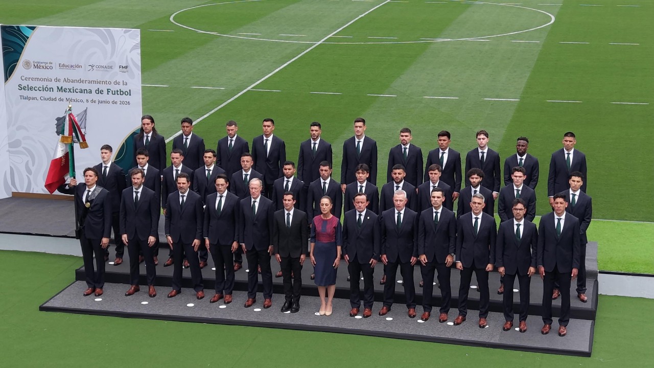 Claudia Sheinbaum abanderó a la Selección Mexicana rumbo al Mundial 2026