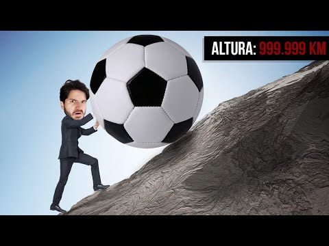 ROLANDO UMA BOLA DE FUTEBOL GIGANTE NUMA MONTANHA DE 999.999.999 KM DE ALTURA!