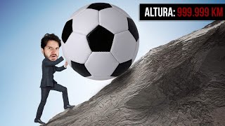 ROLANDO UMA BOLA DE FUTEBOL GIGANTE NUMA MONTANHA DE 999.999.999 KM DE ALTURA!