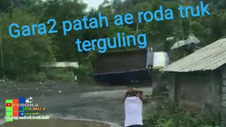 Download Lagu detik detik truk isuzu elf nkr terguling di tanjakan culali gara2 patah as pendek dibtanjakan #truk MP3