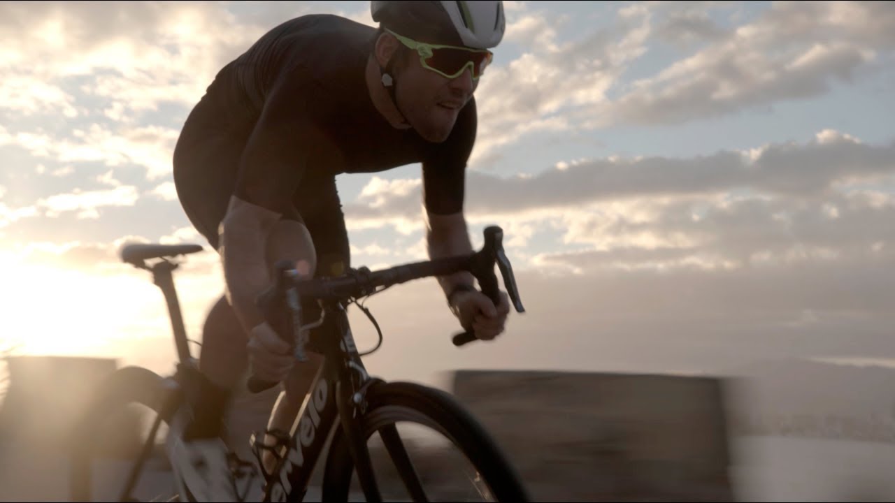 Спортивные очки Oakley Jawbreaker в тренировках Cavendish