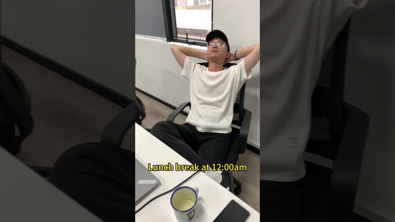 What is the carbon fiber prepreg production workshop like? 