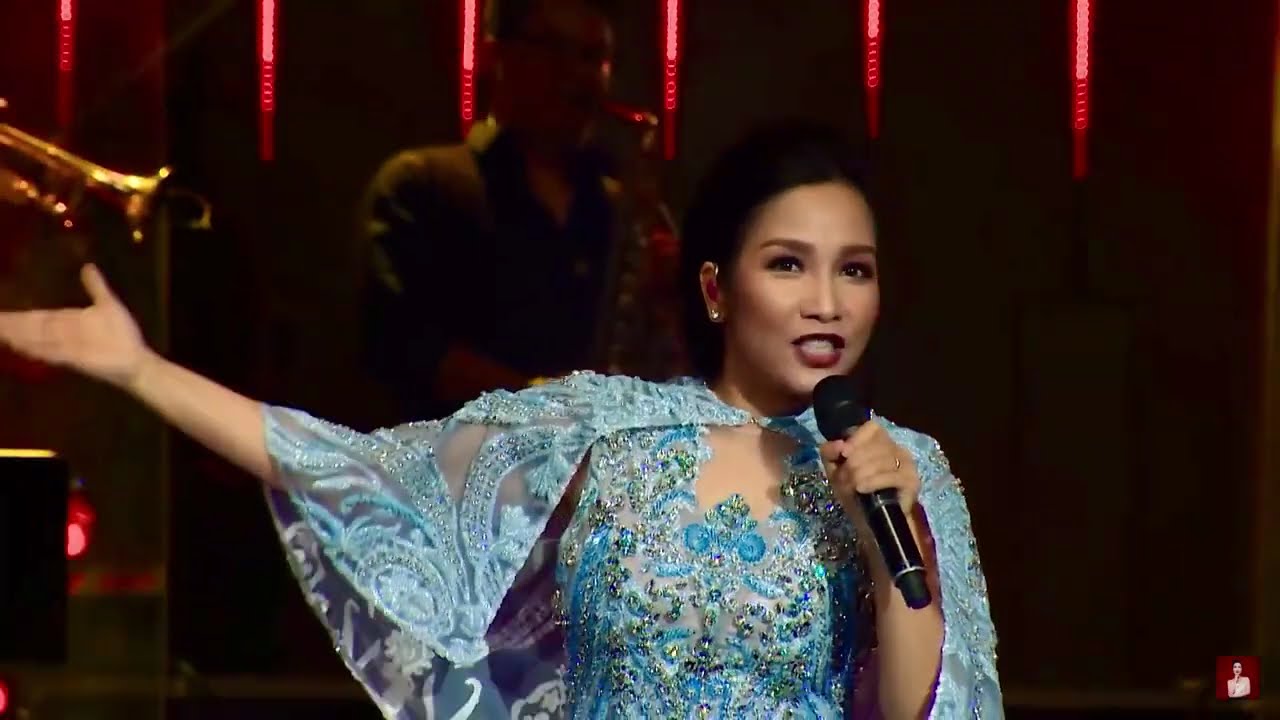 Tóc ngắn - Mỹ Linh [Live] - YouTube