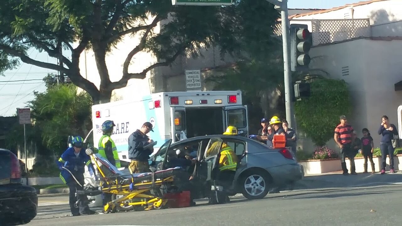Horrible Car Crash In Bell Gardens CA (Raw Footage YouTube