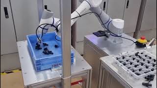 Robotic AI vision picking for warehouse & production with 3D camera scanning and learning 