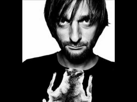 Ricardo Villalobos - Mecker
