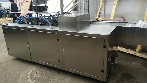 Pouches cartoning machine for snack bags horizontal cartoner with glue spraying system