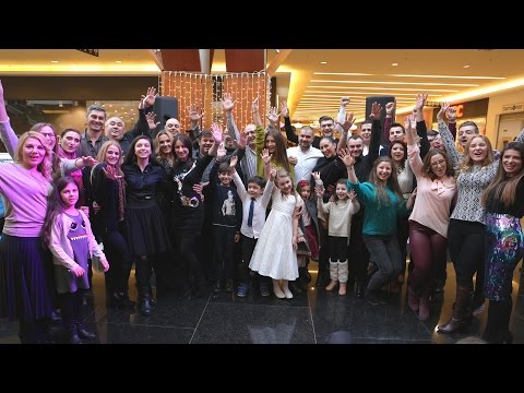 Flashmob Colinde All Star & Steluțele in Iulius Mall Suceava