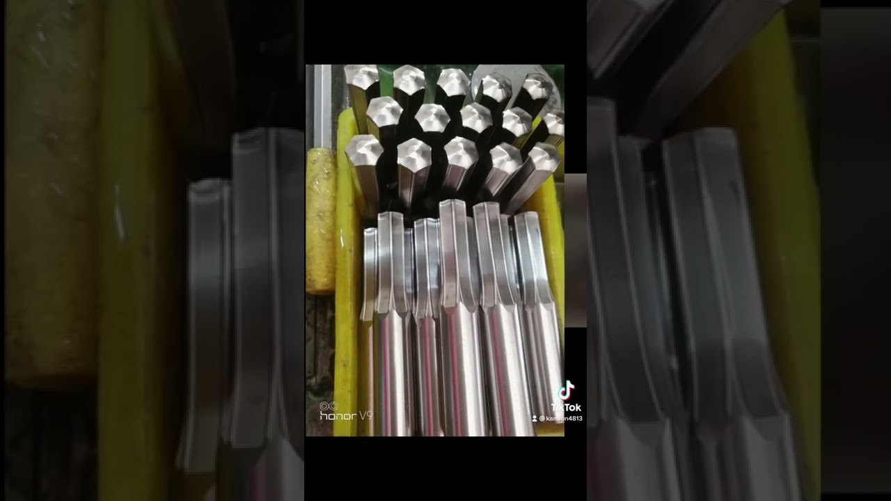 Screw mold | Hardware mold