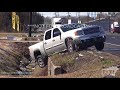 1-17-2018 Baton Rouge, La Icy roads has cars sliding around, wrecks pipes busted