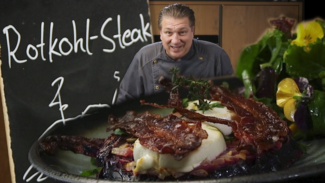 Rotkohlsteak - Chefkoch Rainer macht Veganes Steak (mit Bacon und Käse) | Das schnelle Gericht