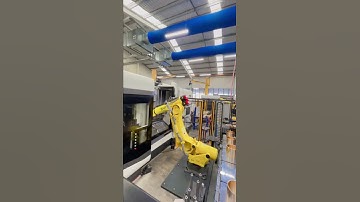 Cnc lathe & robot
