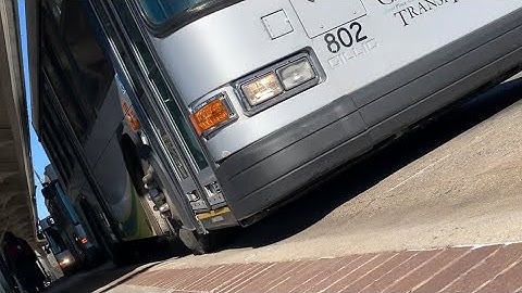 Gillig Low Floor High idle