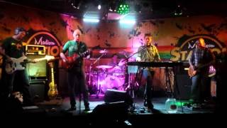 Download Lagu MonoStereo - Love Somebody - 03/19/16 (Soundcheck) MP3