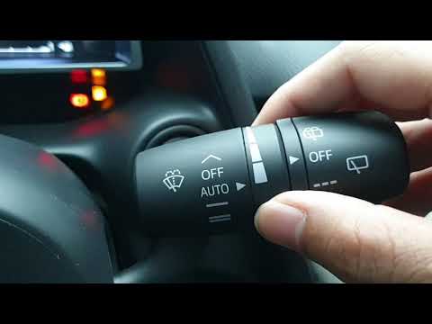 Video: Xe Mazda 3 sử dụng cần gạt nước kính chắn gió cỡ nào?