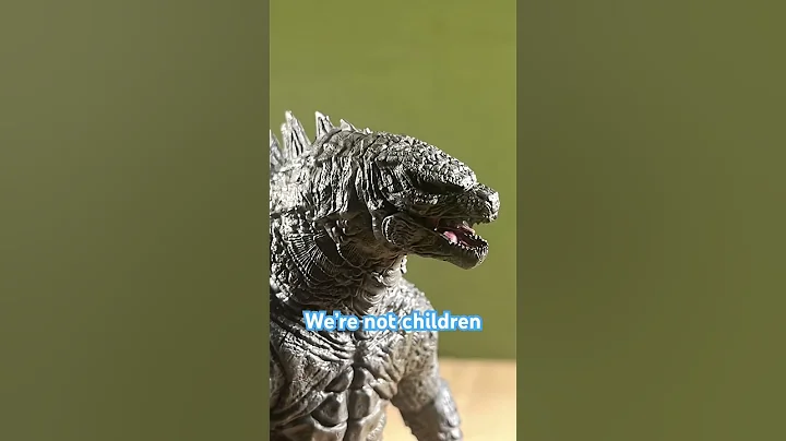 Godzilla & Kong don’t get along #godzilla #hiyatoys #kong #toho #monsterverse #castlevaniaseason2