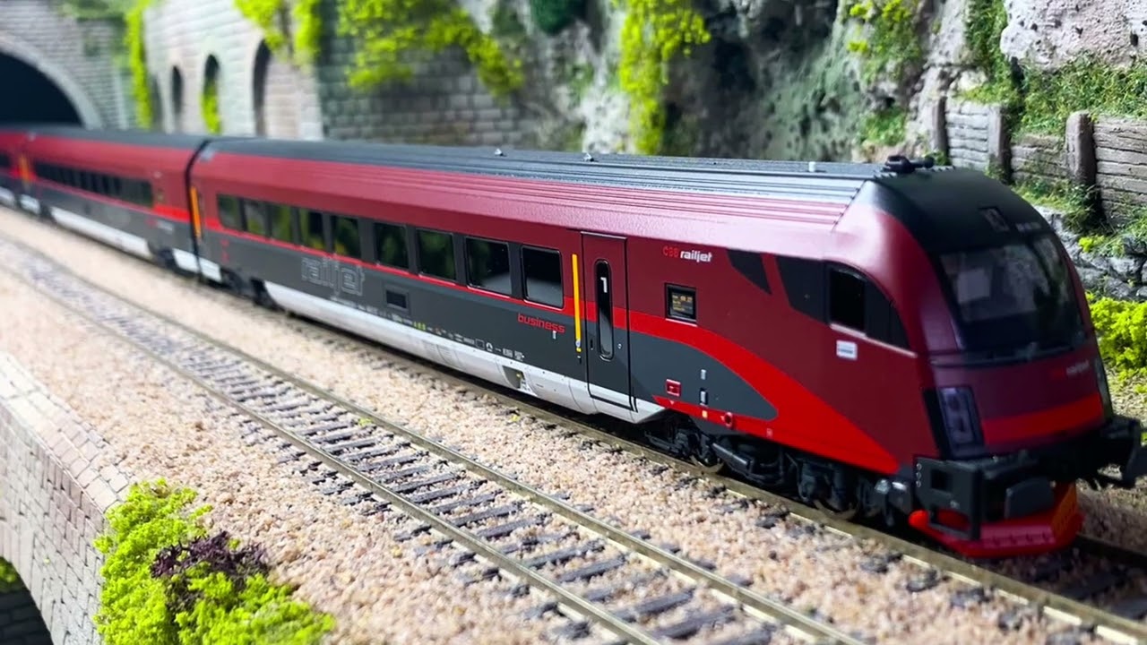 Roco h0 Railjet öbb 74038 DCC - YouTube