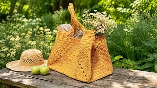 Easy Crochet Tote Bag with Leaf Stitch. By August Craft & Crochet.