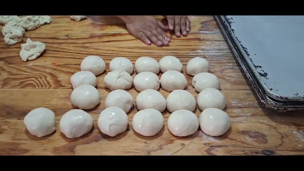 SEGUIMOS EN EL APRENDIZAJE! hoy tocó bolillos y teleras 😀😀suscribetealcanal 