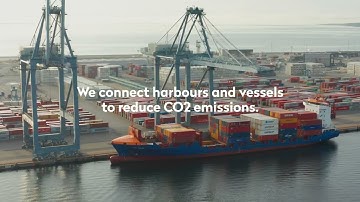 We connect harbours and vessels to reduce CO2 emissions.