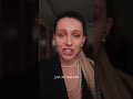 Общество навязывает успех так же, как материнство