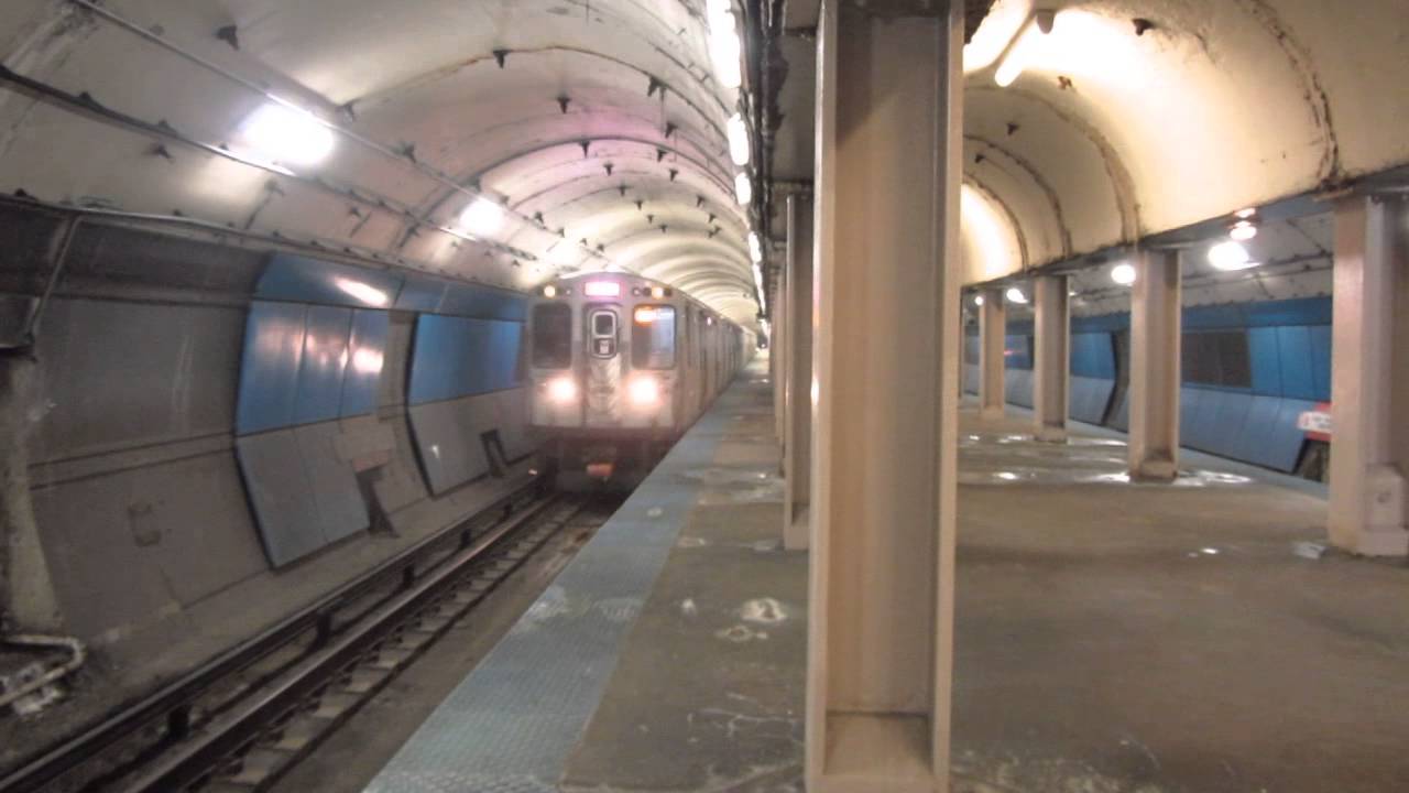 CTA Red Line speeds past Washington/State YouTube